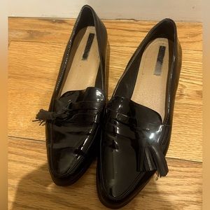 Tahari Black Patent Loafers Size 6.5 Women’s